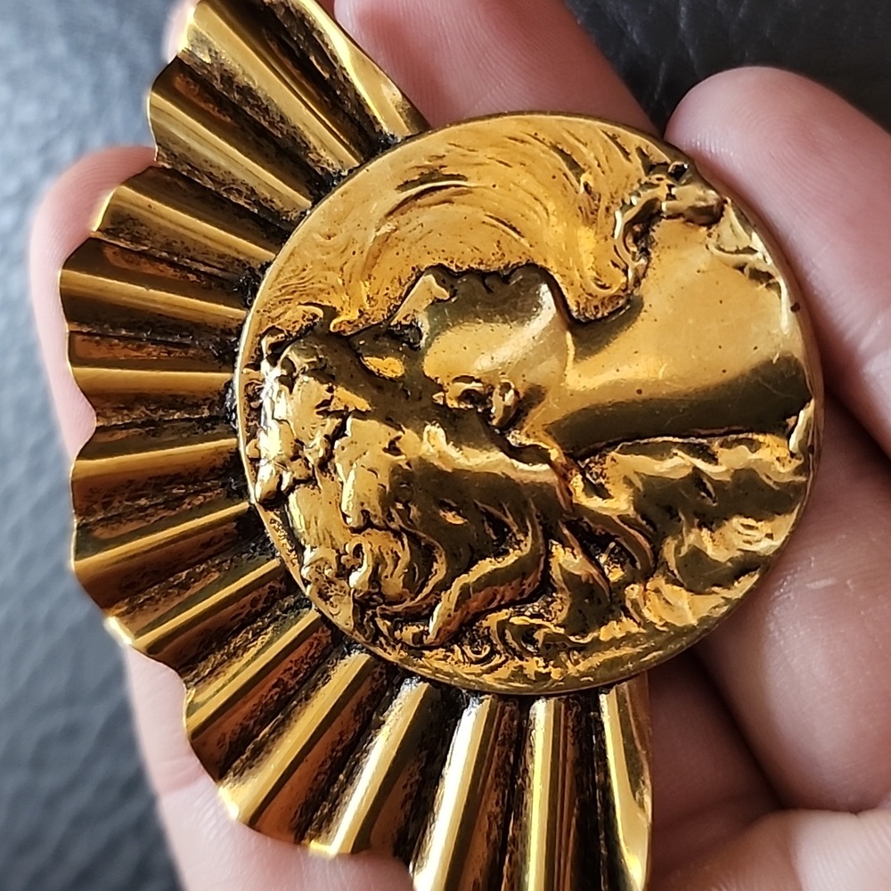 VTG brooch